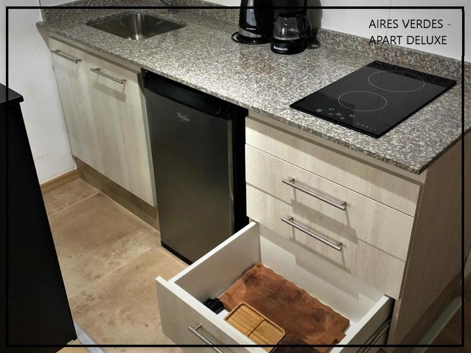 Aires Verdes Apart Deluxe Salta Exterior photo